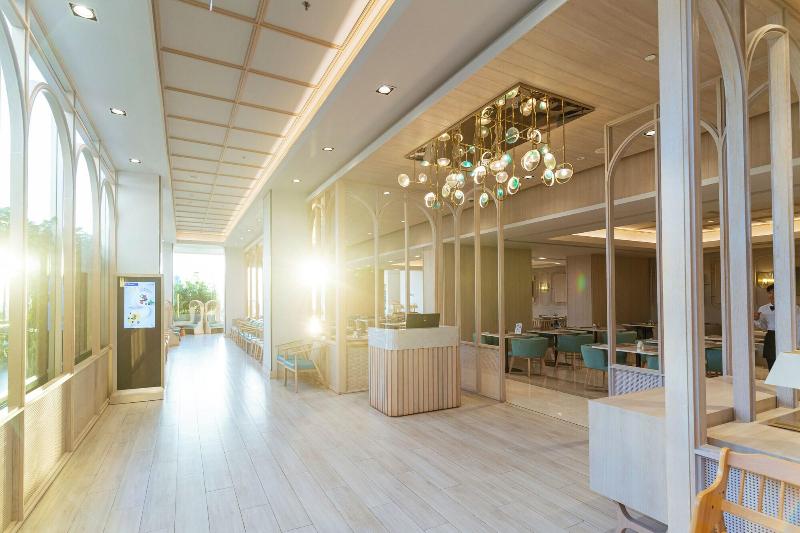 Centre Point Hotel Terminal21 Korat image