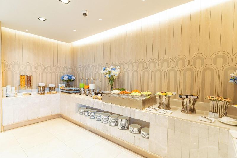 Centre Point Hotel Terminal21 Korat image
