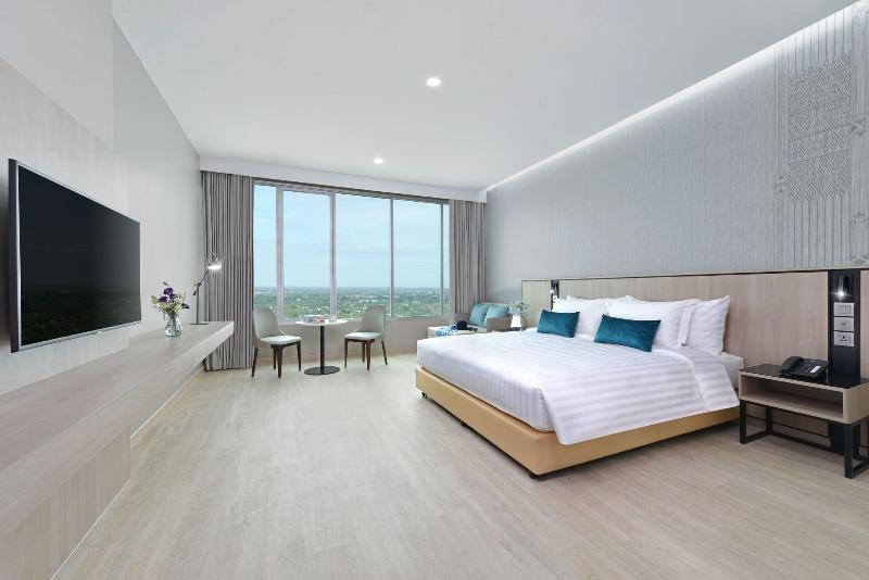 Centre Point Hotel Terminal21 Korat image