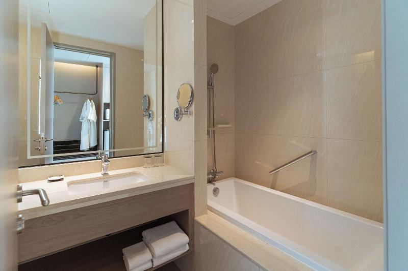 Centre Point Hotel Terminal21 Korat image