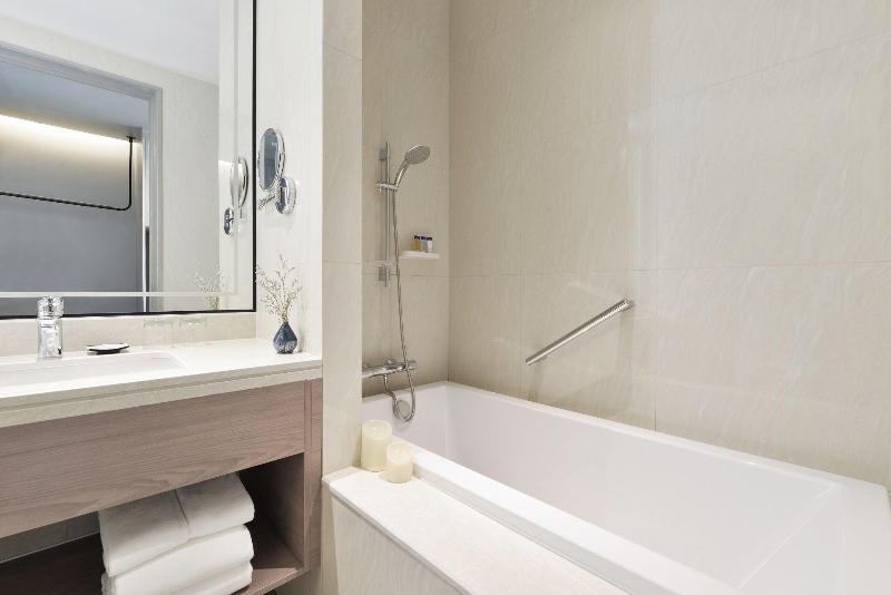 Centre Point Hotel Terminal21 Korat image