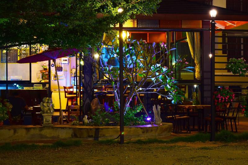 Nantharom Hotel and Restaurant — photo 2