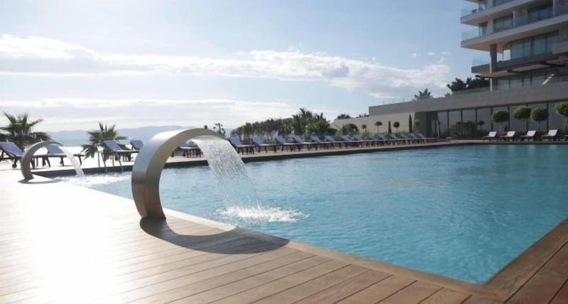 On'Live Hotel image