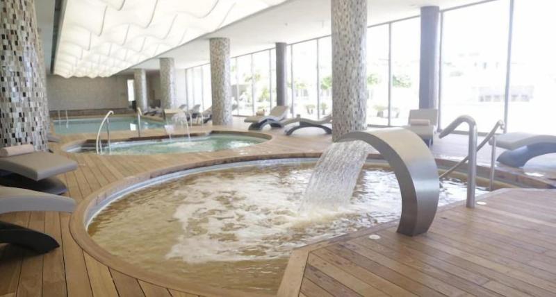 On'Live Hotel image