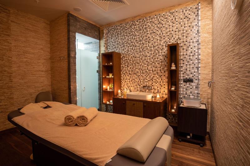 On'Live Hotel image