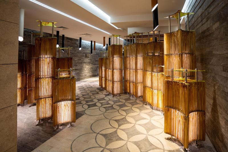 On'Live Hotel image