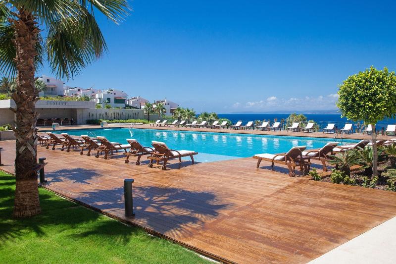 On'Live Hotel image