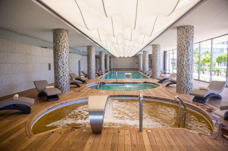 On'Live Hotel image
