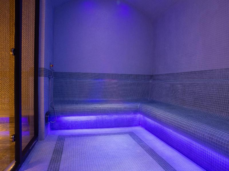 On'Live Hotel image