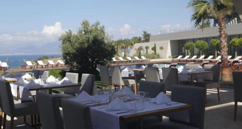 On'Live Hotel image
