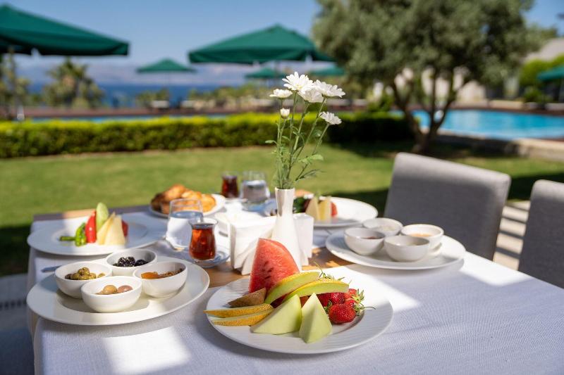 On'Live Hotel image