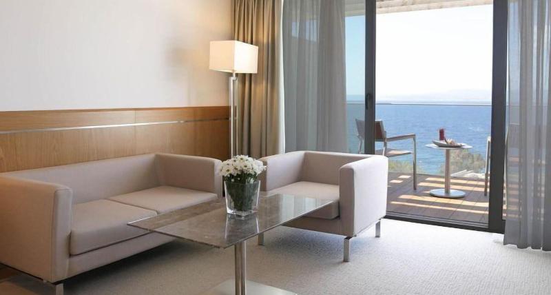 On'Live Hotel image