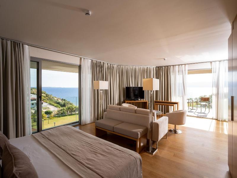 On'Live Hotel image