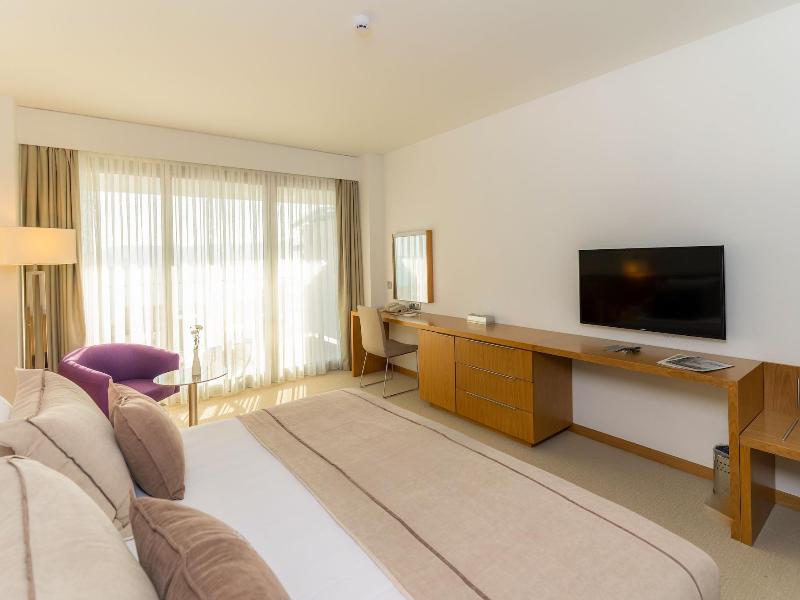On'Live Hotel image