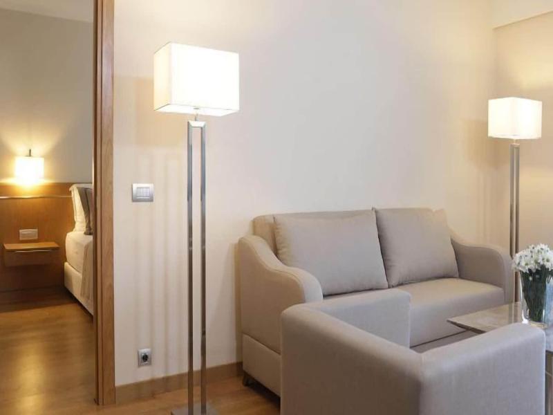 On'Live Hotel image