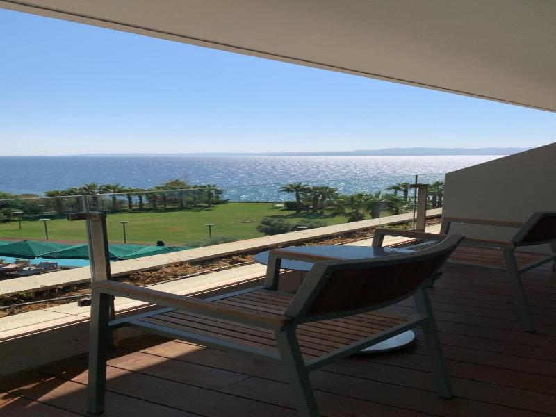 On'Live Hotel image
