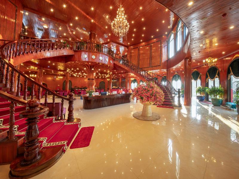 Heaven Gate Hotel O Quy Ho