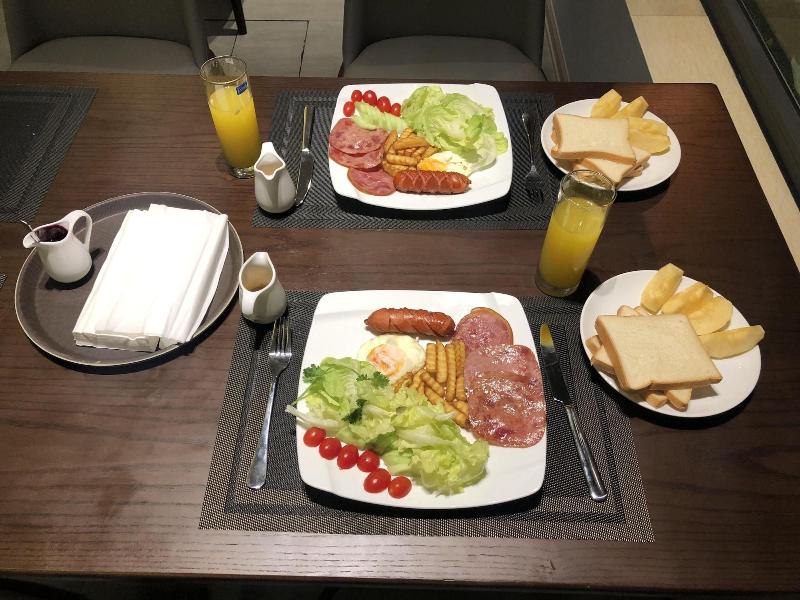 Golden Season Hotel image