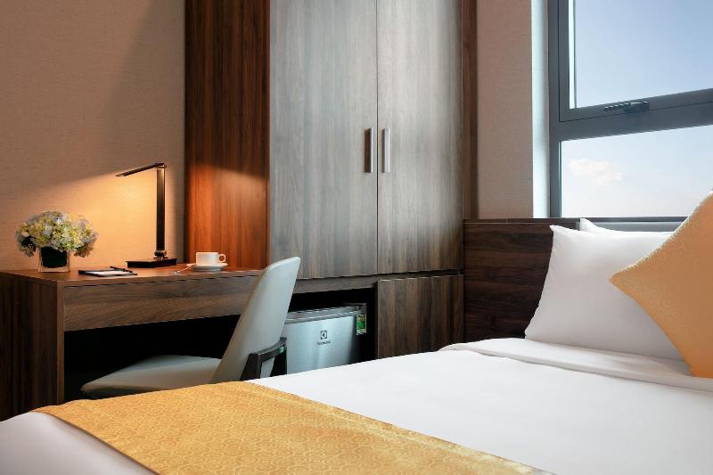 Golden Season Hotel image