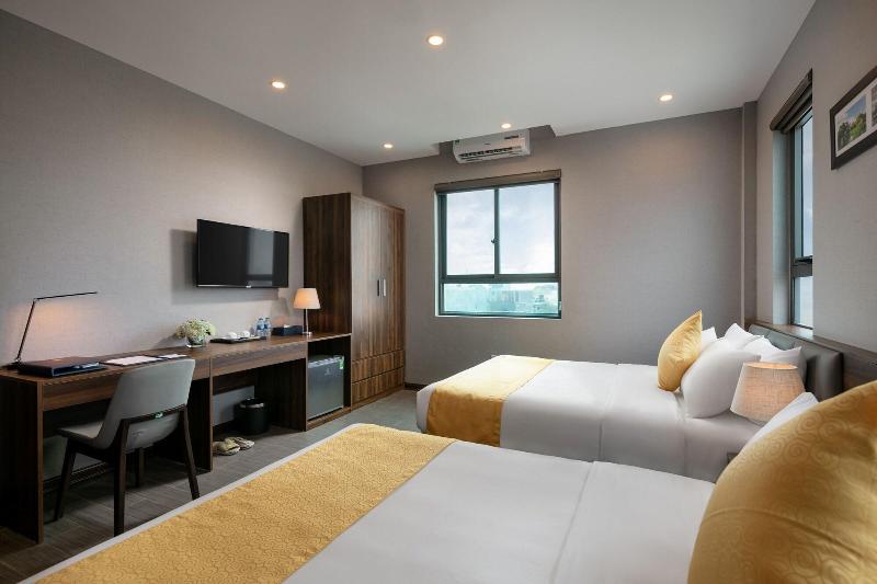 Golden Season Hotel image