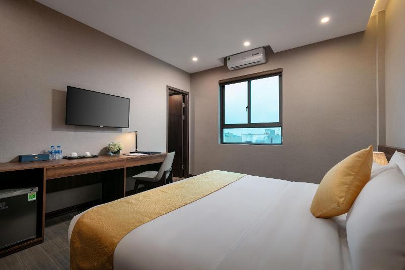 Golden Season Hotel image