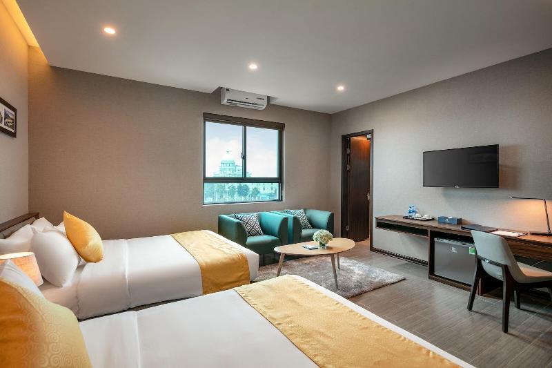 Golden Season Hotel image