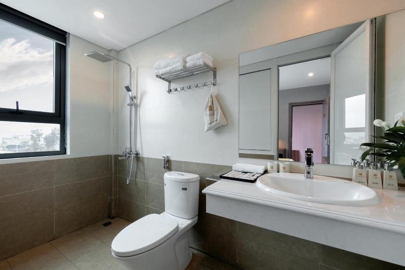 Golden Season Hotel image