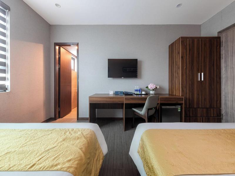 Golden Season Hotel image