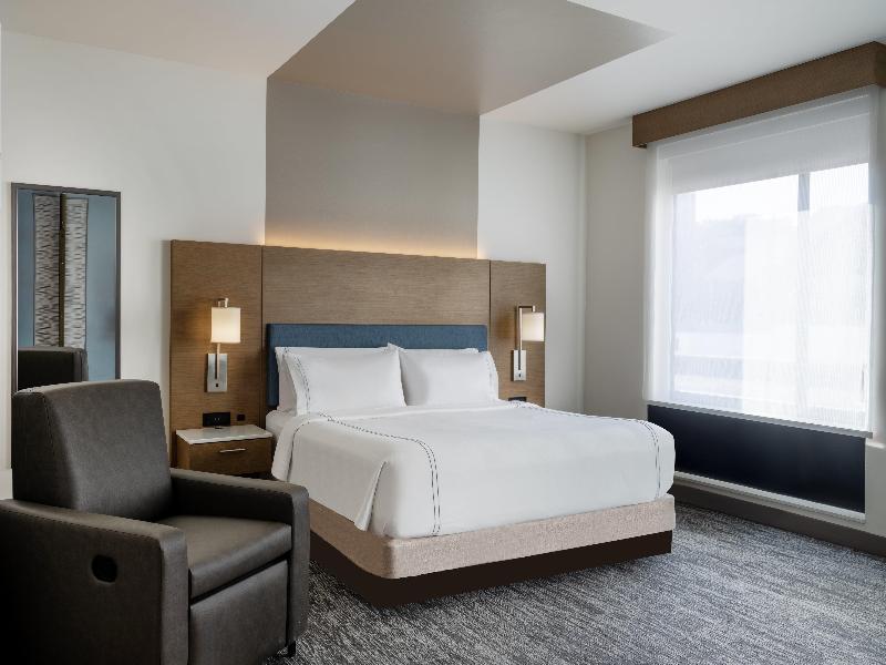 Even Hotel Rochester – Mayo Clinic Area image