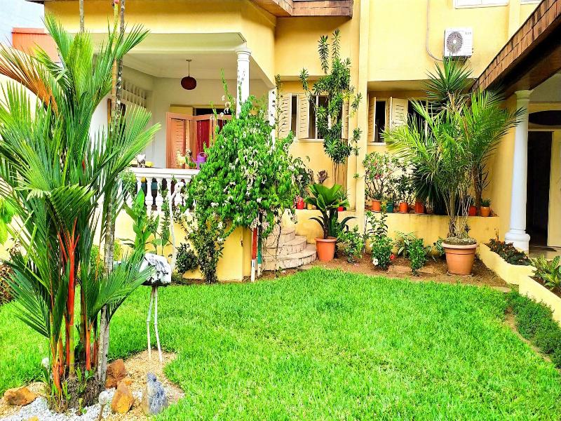 Villa Oasis Abidjan image