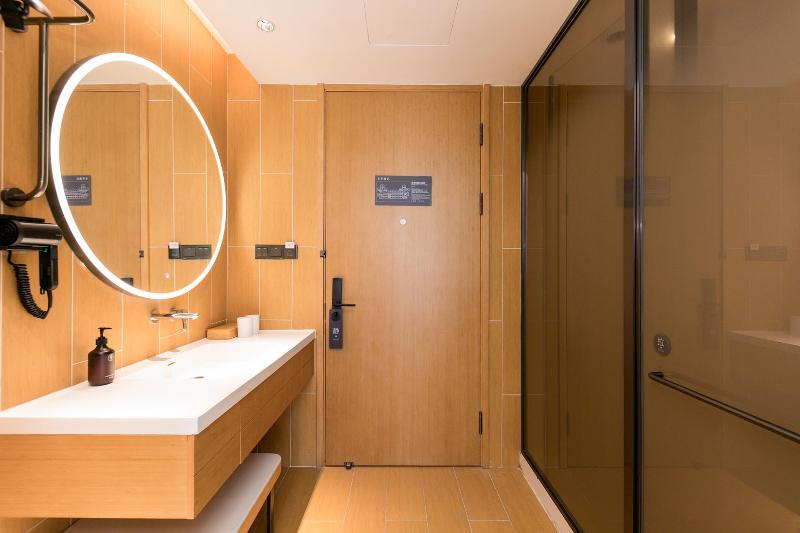 Ji Hotel (Shanghai South Railway Station)