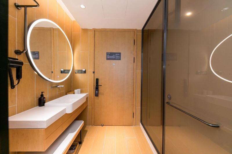 Ji Hotel (Shanghai South Railway Station ECUST) image