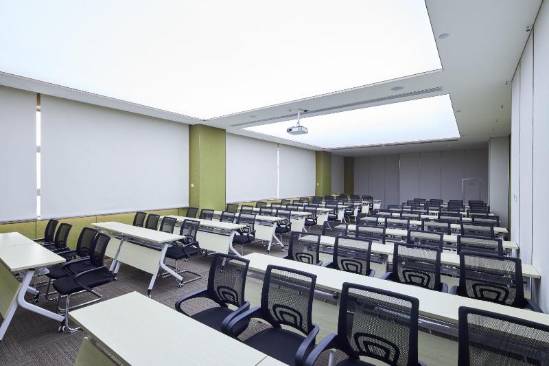 Ji Hotel (Hanzhong Central Plaza) image