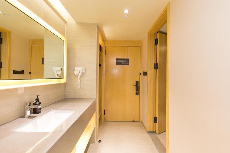 Ji Hotel (Suihong Yinhe International Plaza) image