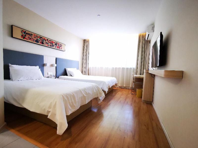Bed room