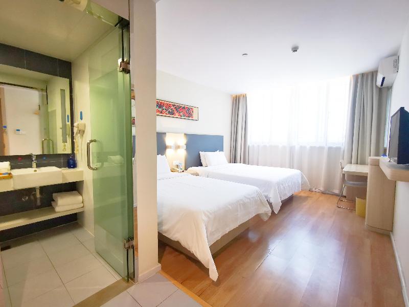 Bed room