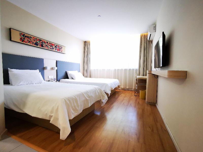 Bed room