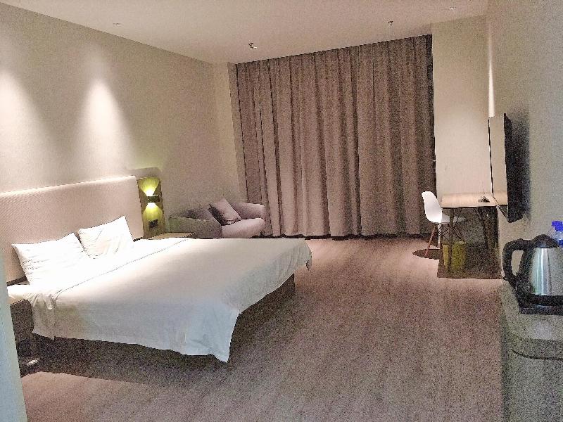 Hanting Hotel (Tongxiang) image