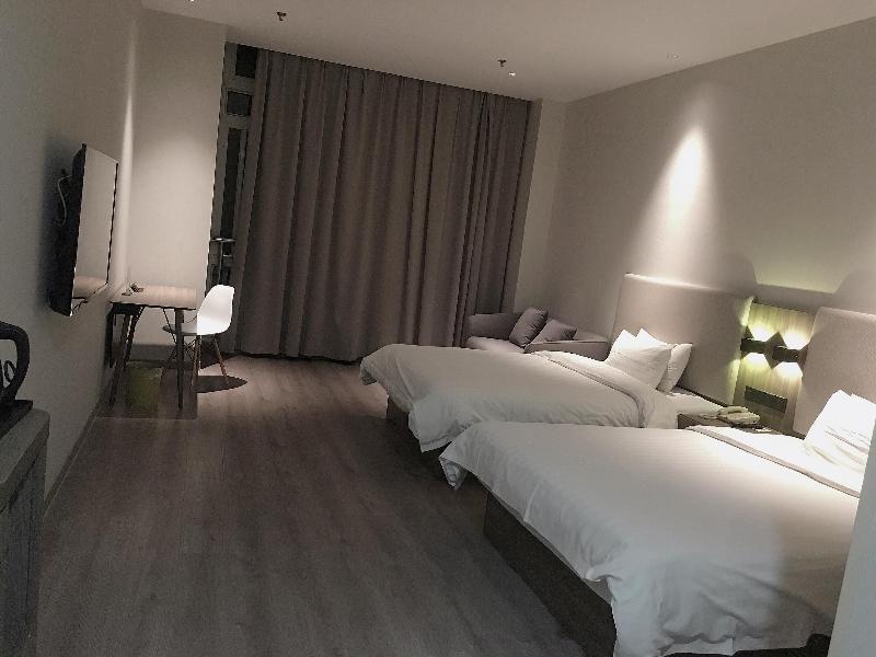 Hanting Hotel (Tongxiang) image