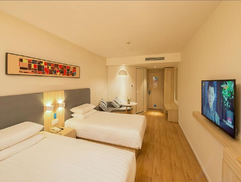Bed room