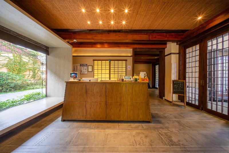 Blossom Hill Yuejingzhuang Hotel image