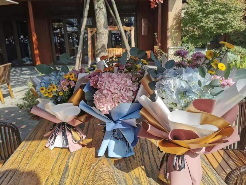 Blossom Hill Yuejingzhuang Hotel image