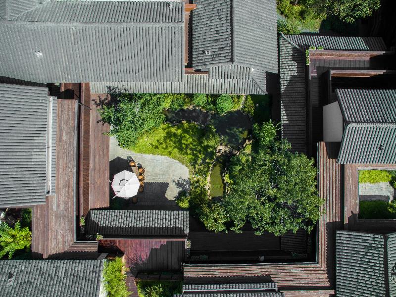 Blossom Hill Yuejingzhuang Hotel image