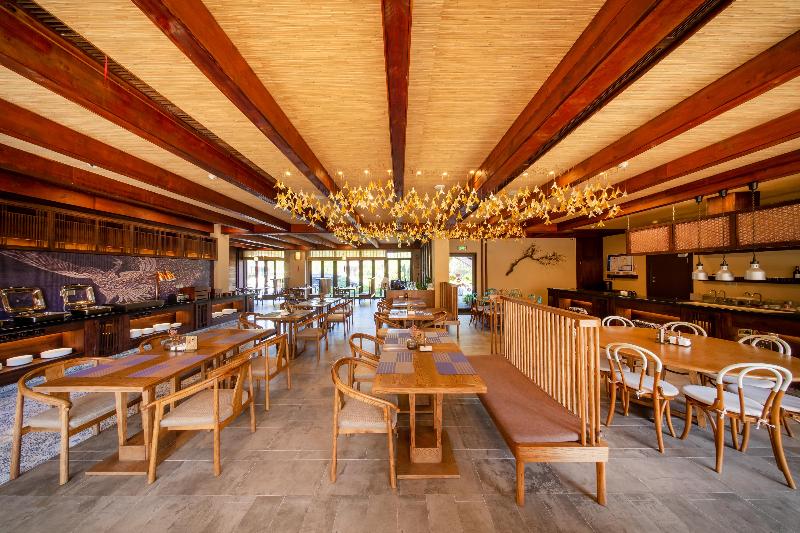 Blossom Hill Yuejingzhuang Hotel image