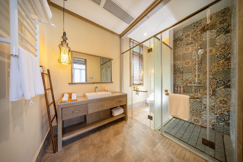Blossom Hill Yuejingzhuang Hotel image