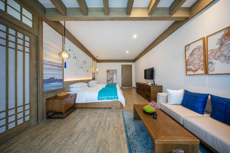 Blossom Hill Yuejingzhuang Hotel image