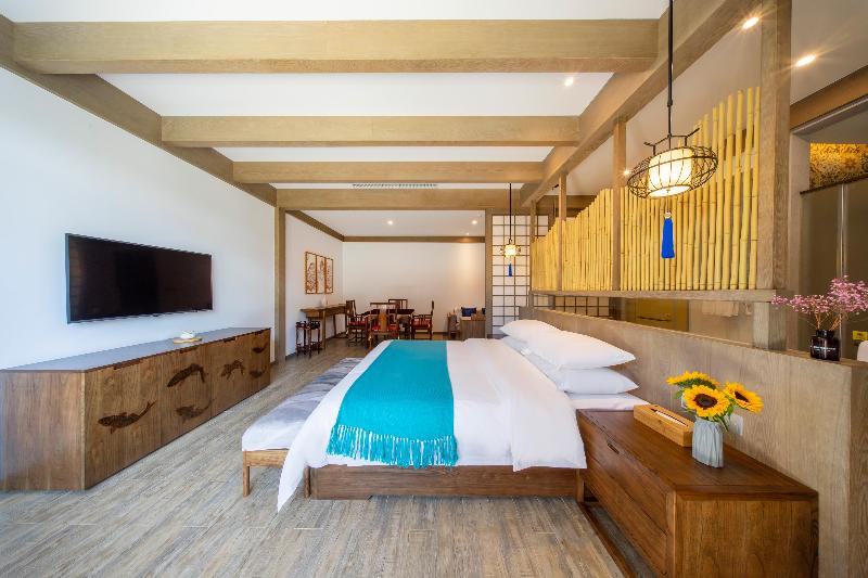 Blossom Hill Yuejingzhuang Hotel image
