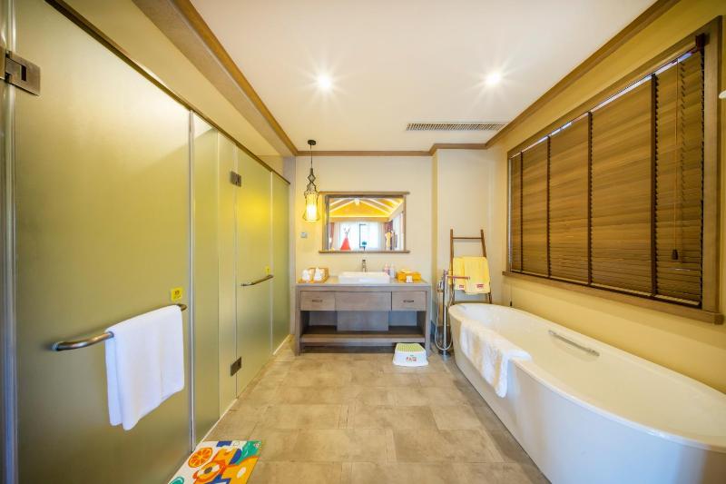 Blossom Hill Yuejingzhuang Hotel image