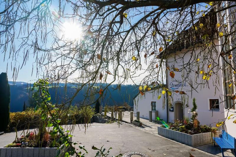 Landhotel Donaublick image