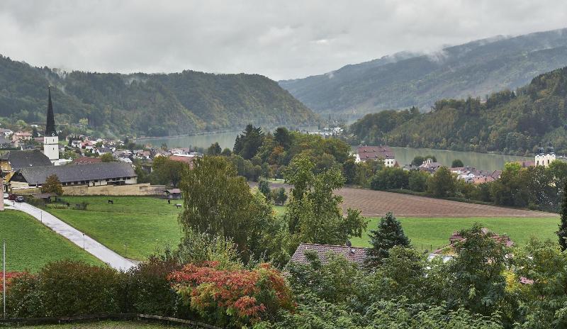 Landhotel Donaublick image